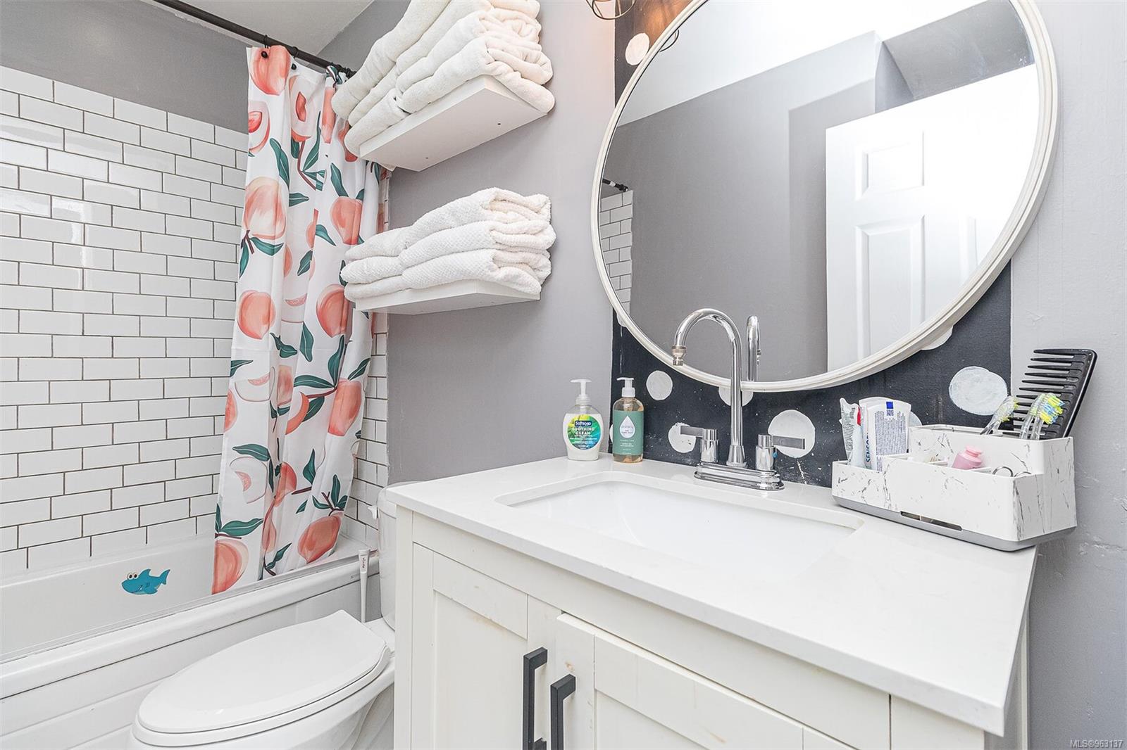 991 Cloverdale Ave # 101