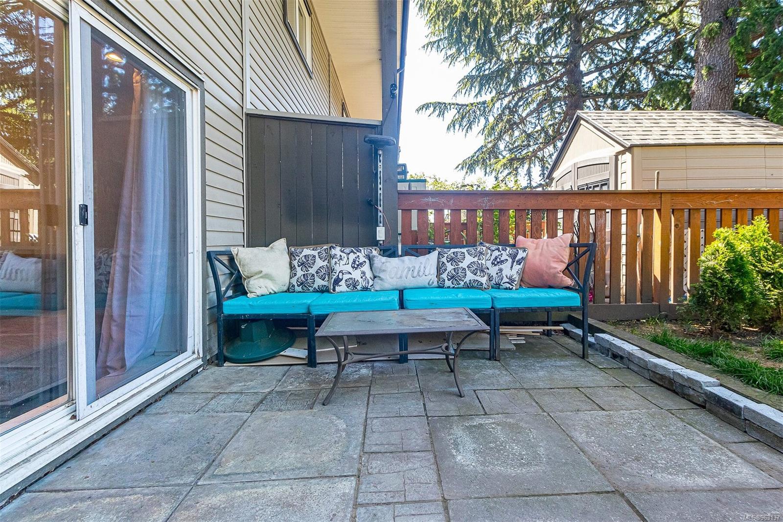 991 Cloverdale Ave # 101