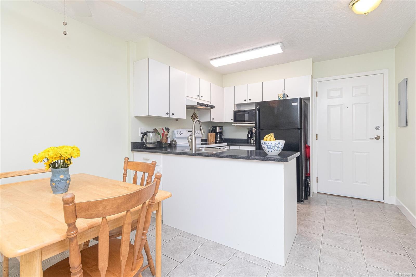 331 Burnside Rd E # 203