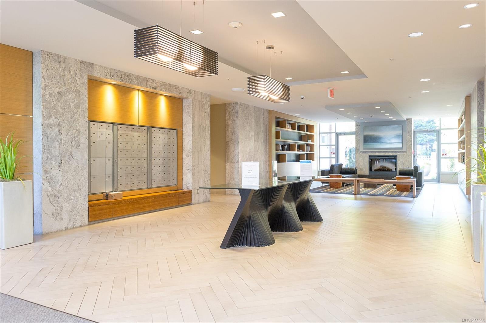 365 Waterfront Cres # 319