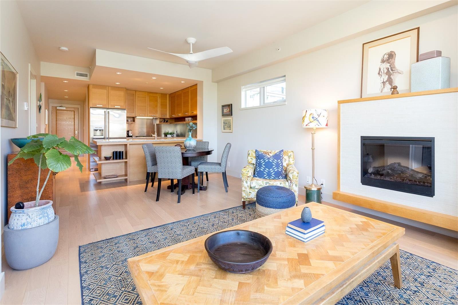 365 Waterfront Cres # 319