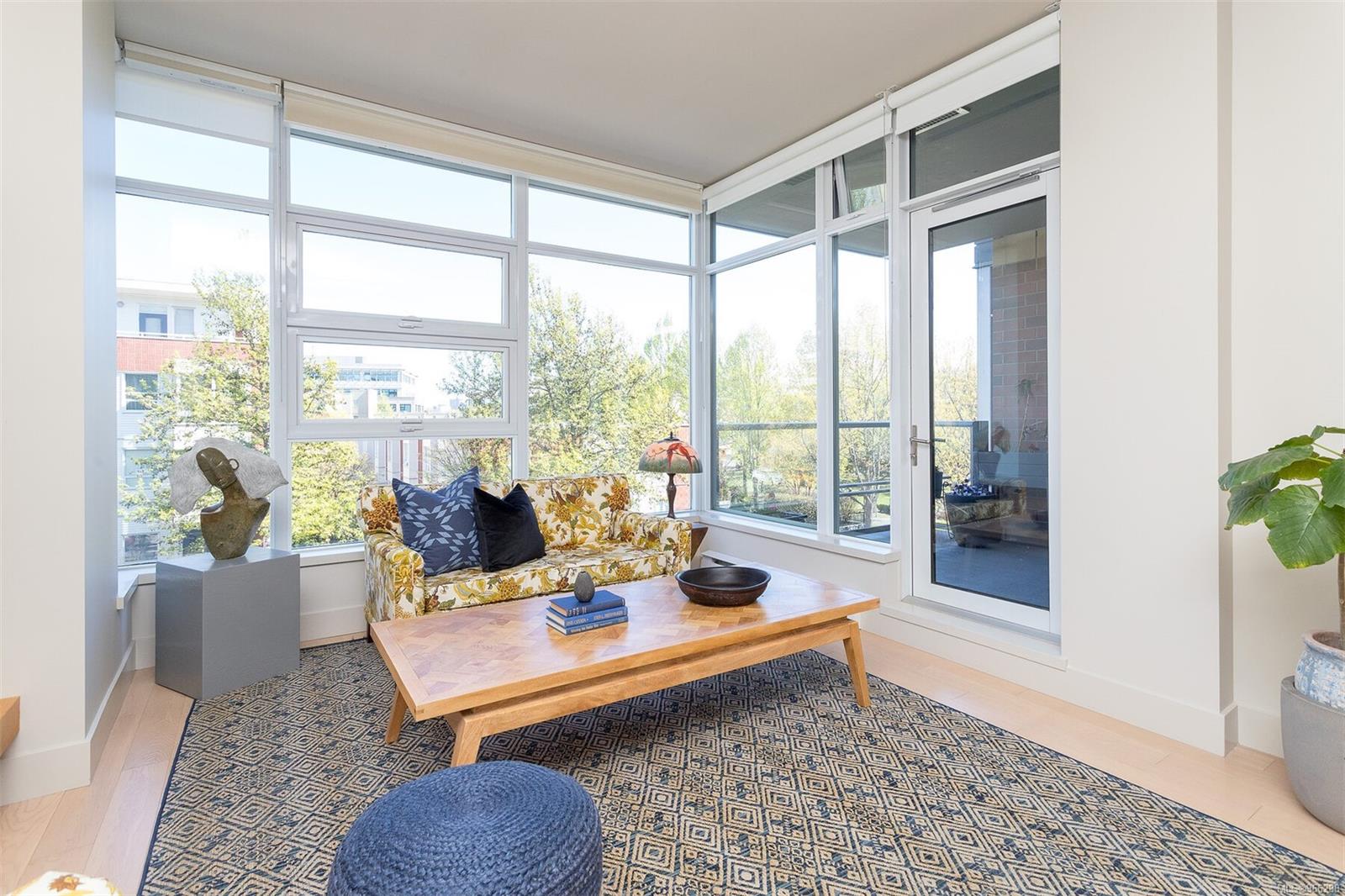 365 Waterfront Cres # 319