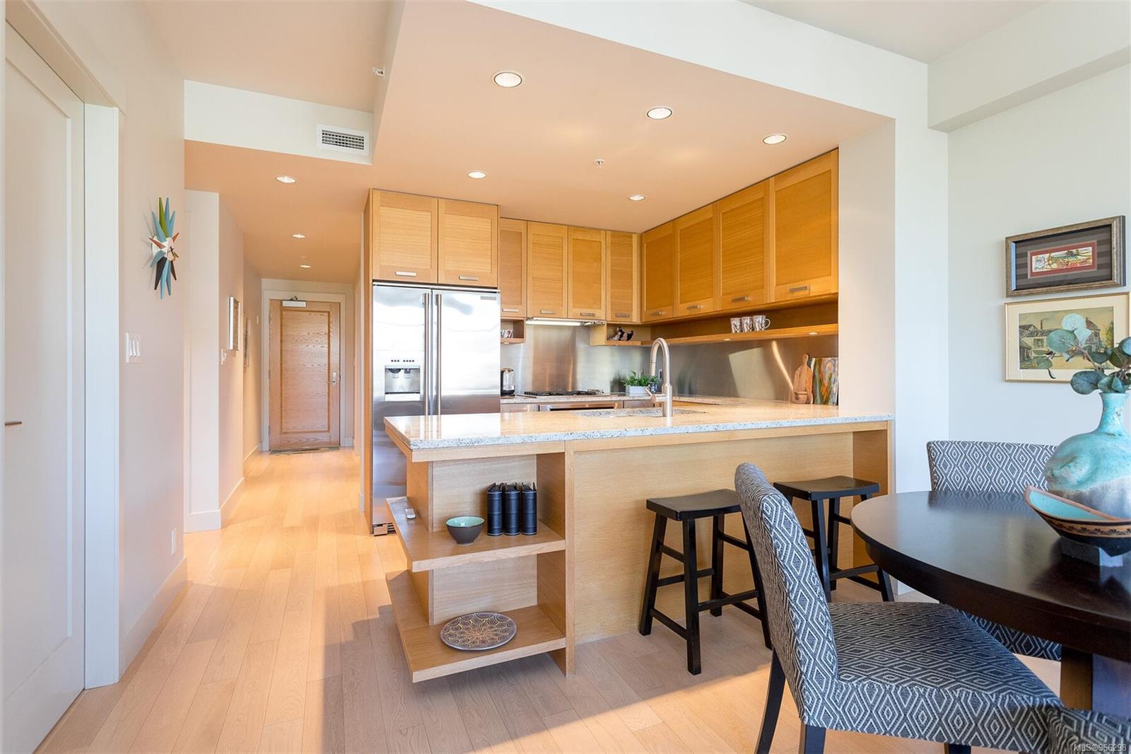 365 Waterfront Cres # 319