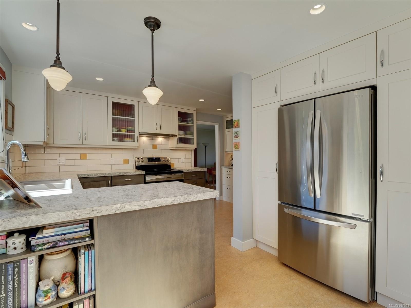 949 Pemberton Rd # 13