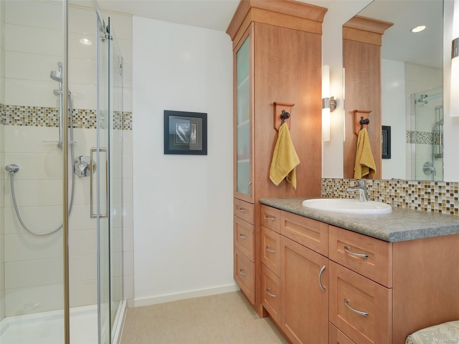 949 Pemberton Rd # 13