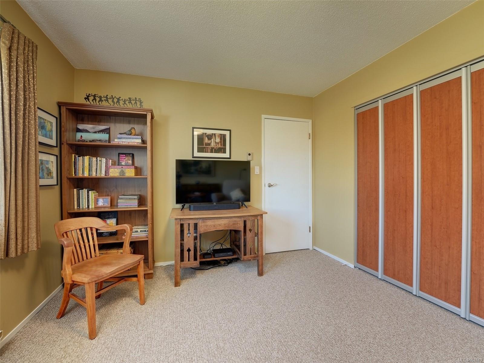 949 Pemberton Rd # 13