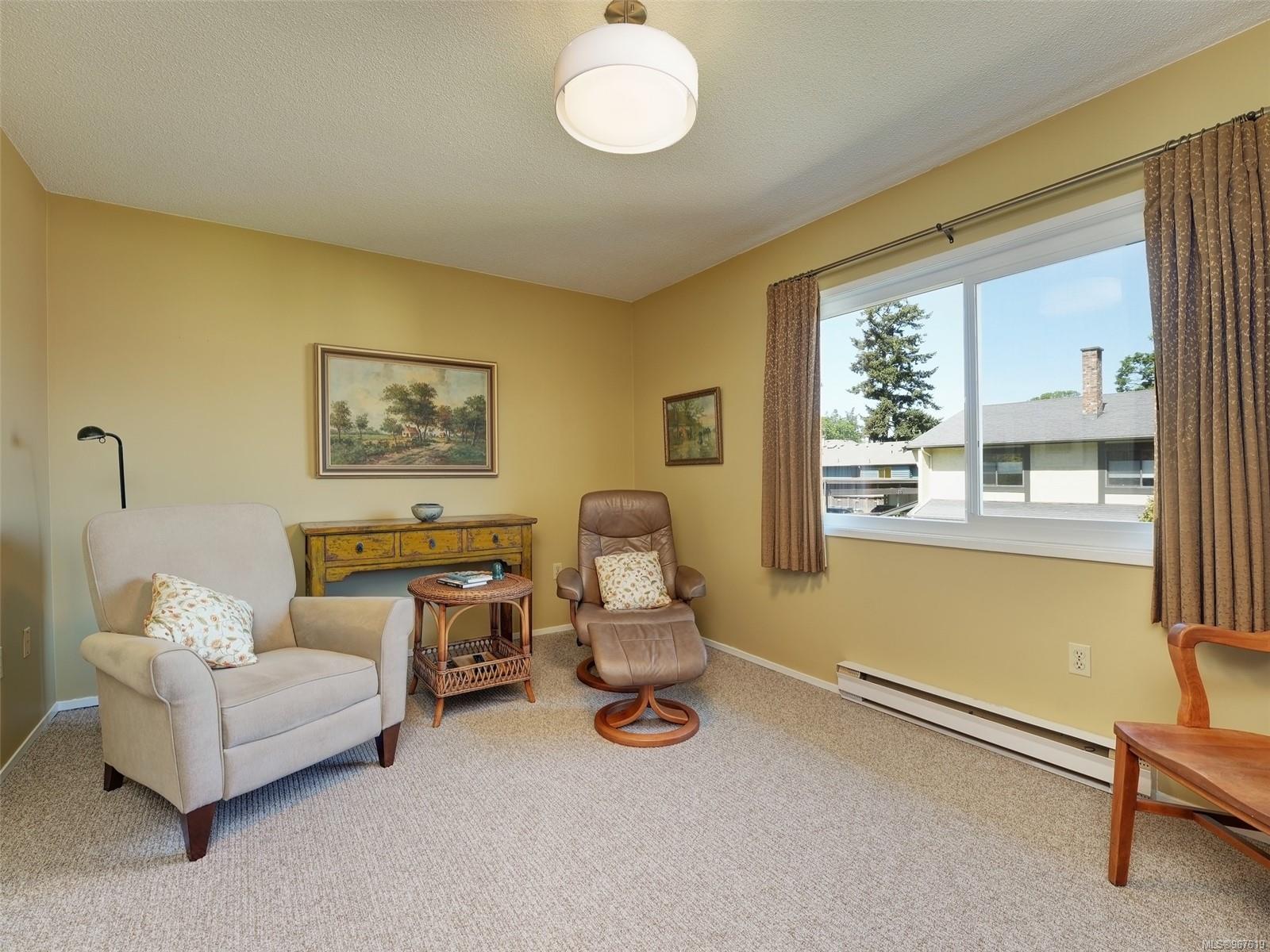 949 Pemberton Rd # 13