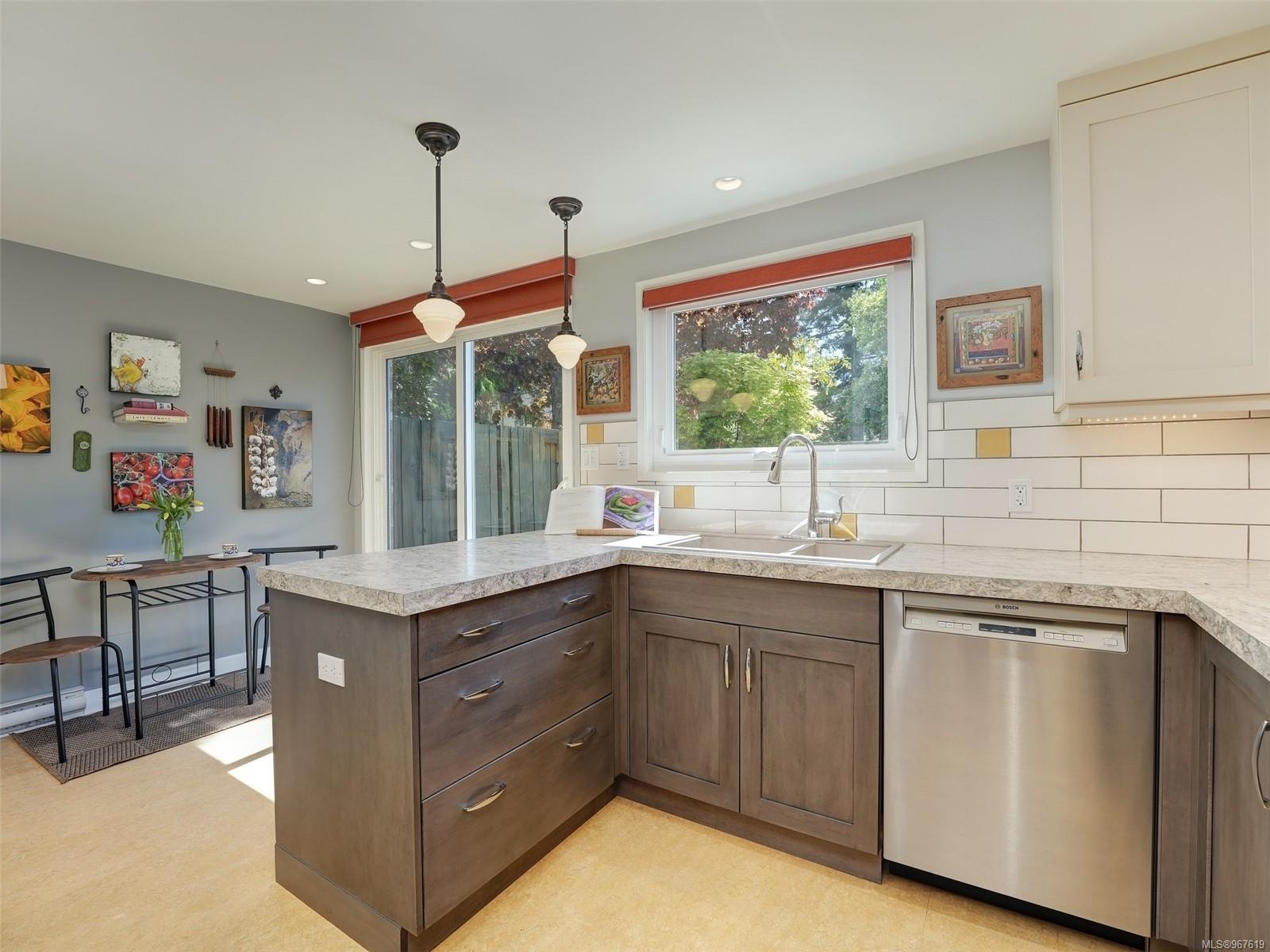 949 Pemberton Rd # 13