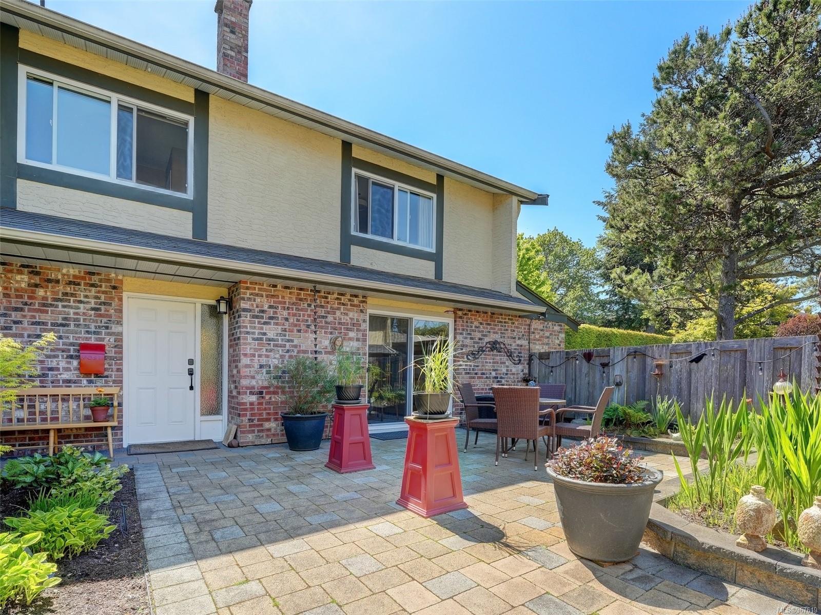 949 Pemberton Rd # 13