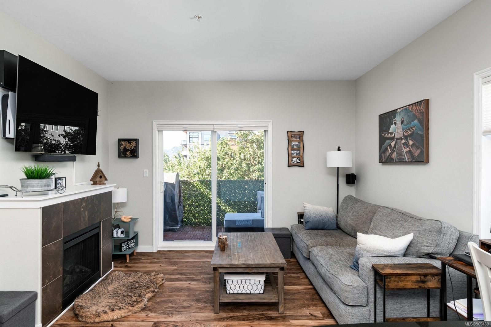 821 Goldstream Ave # 407