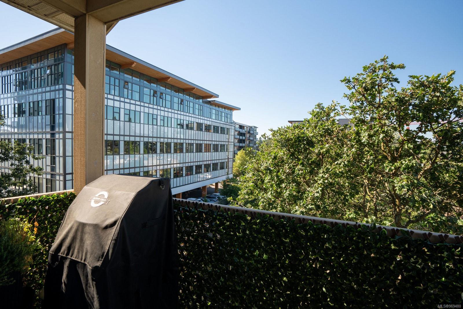 821 Goldstream Ave # 407