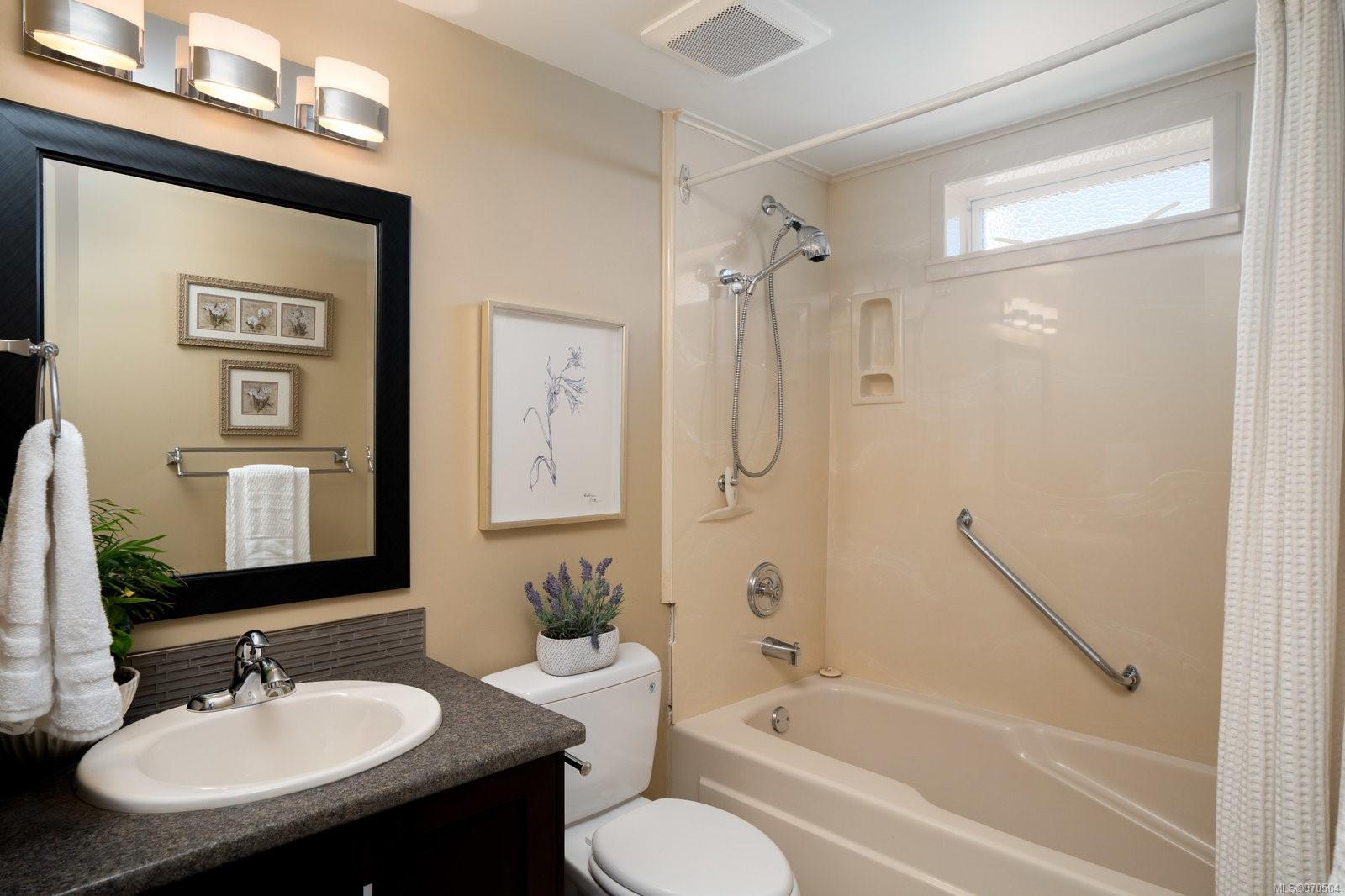 50 Songhees Rd # 621