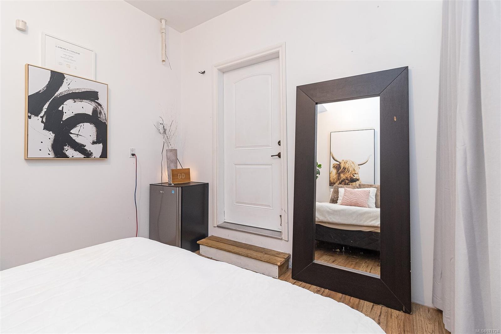 6591 Arranwood Dr # 112