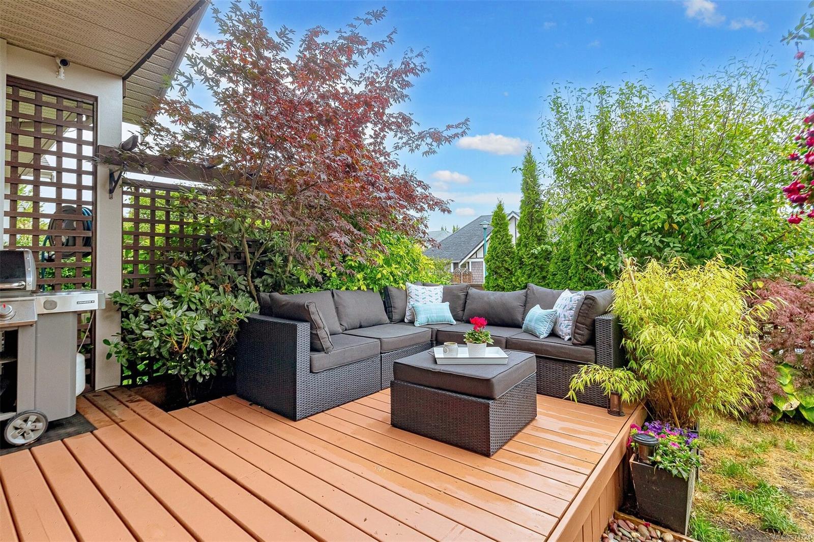 6591 Arranwood Dr # 112