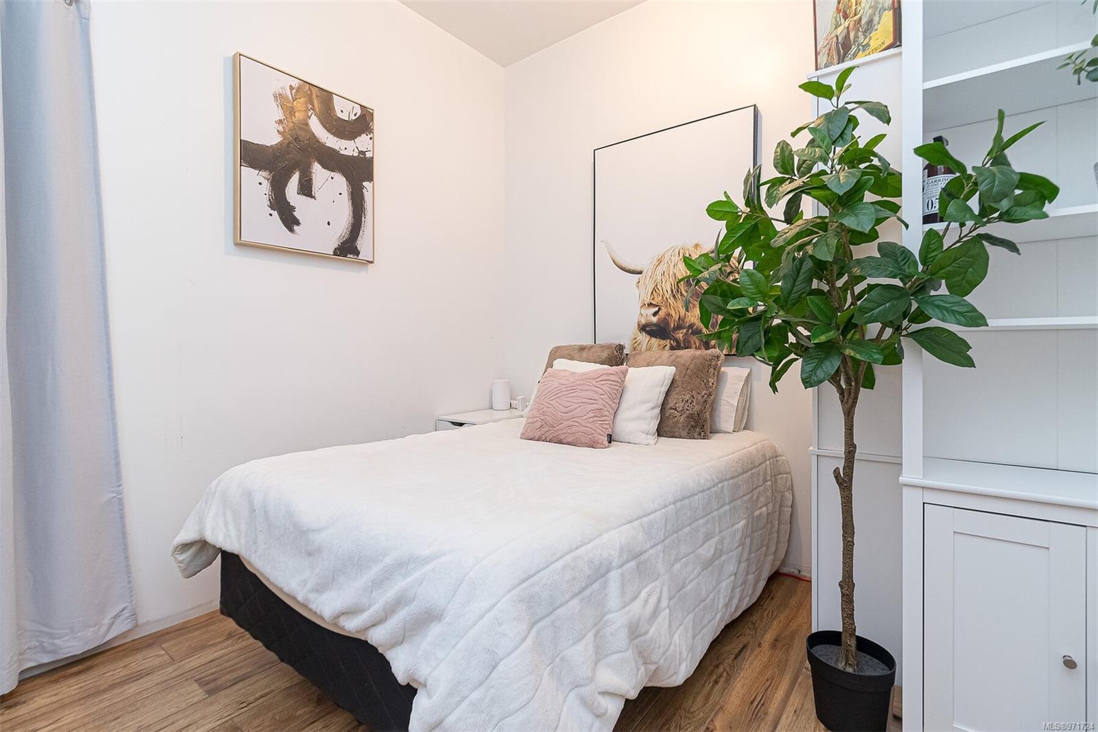 6591 Arranwood Dr # 112