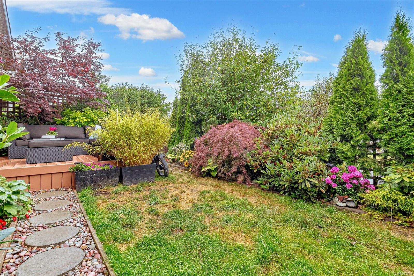 6591 Arranwood Dr # 112