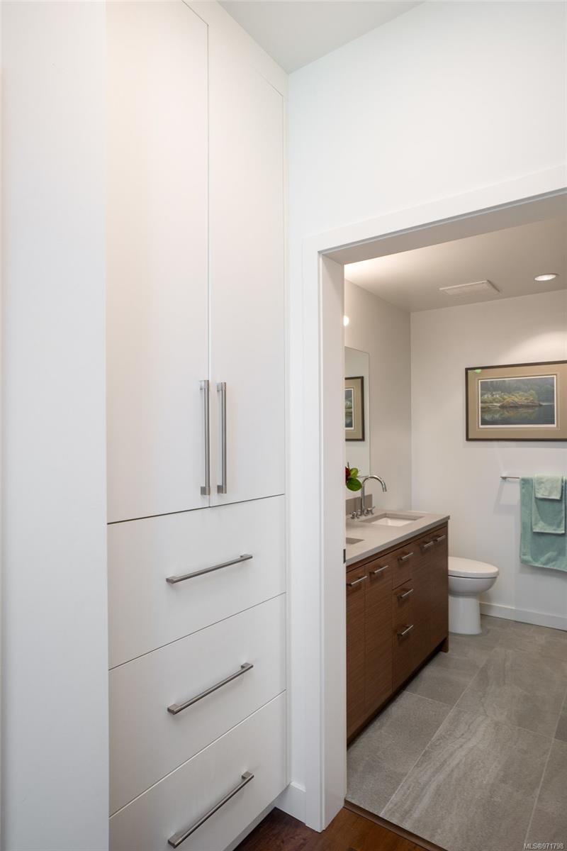 4011 Rainbow Hill Lane # 101