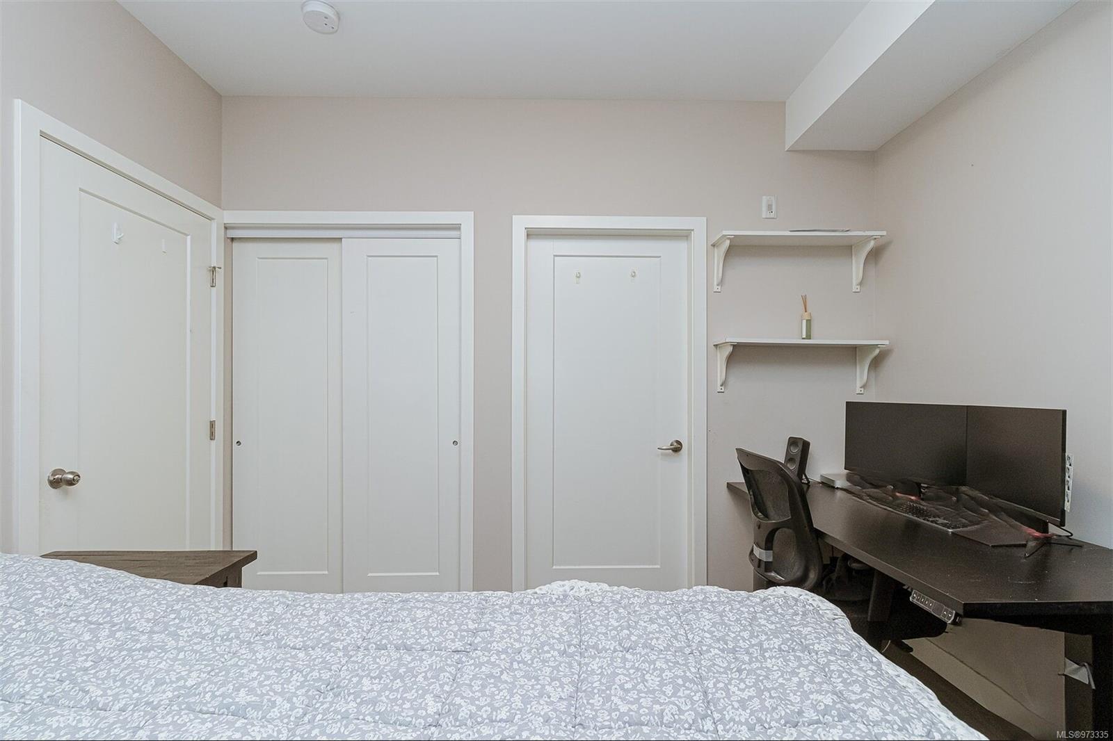 1020 Inverness Rd # 202