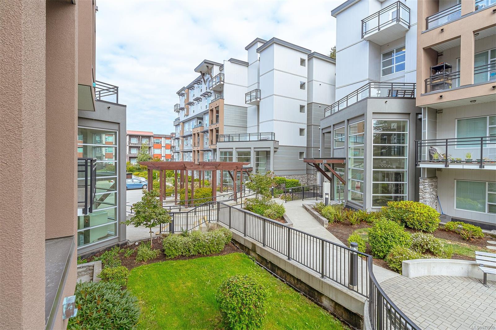 1020 Inverness Rd # 202