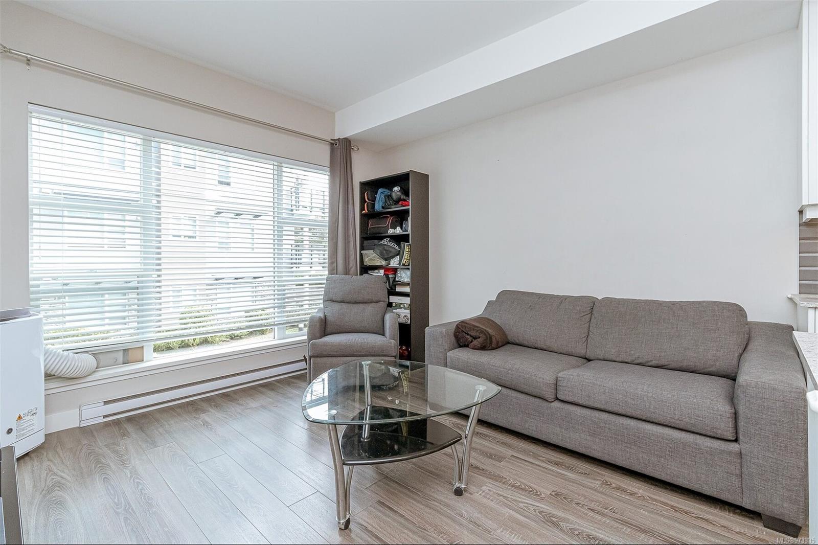 1020 Inverness Rd # 202