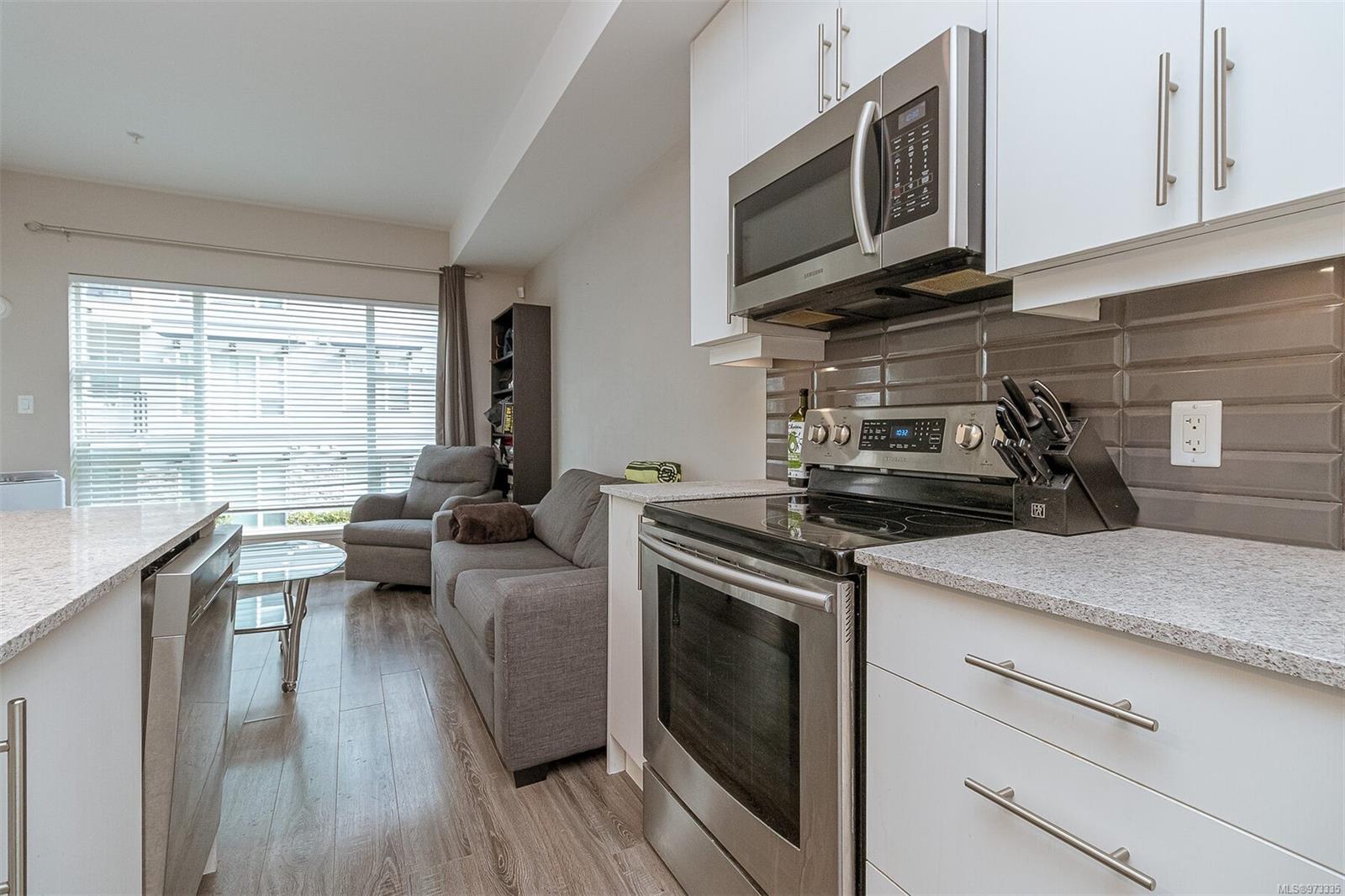 1020 Inverness Rd # 202