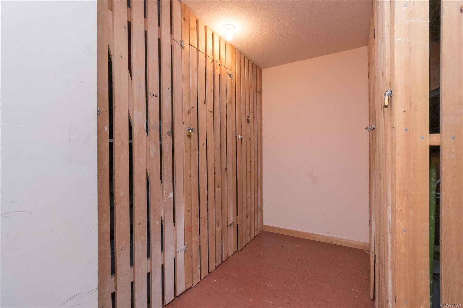 848 Esquimalt Rd Unit: 105