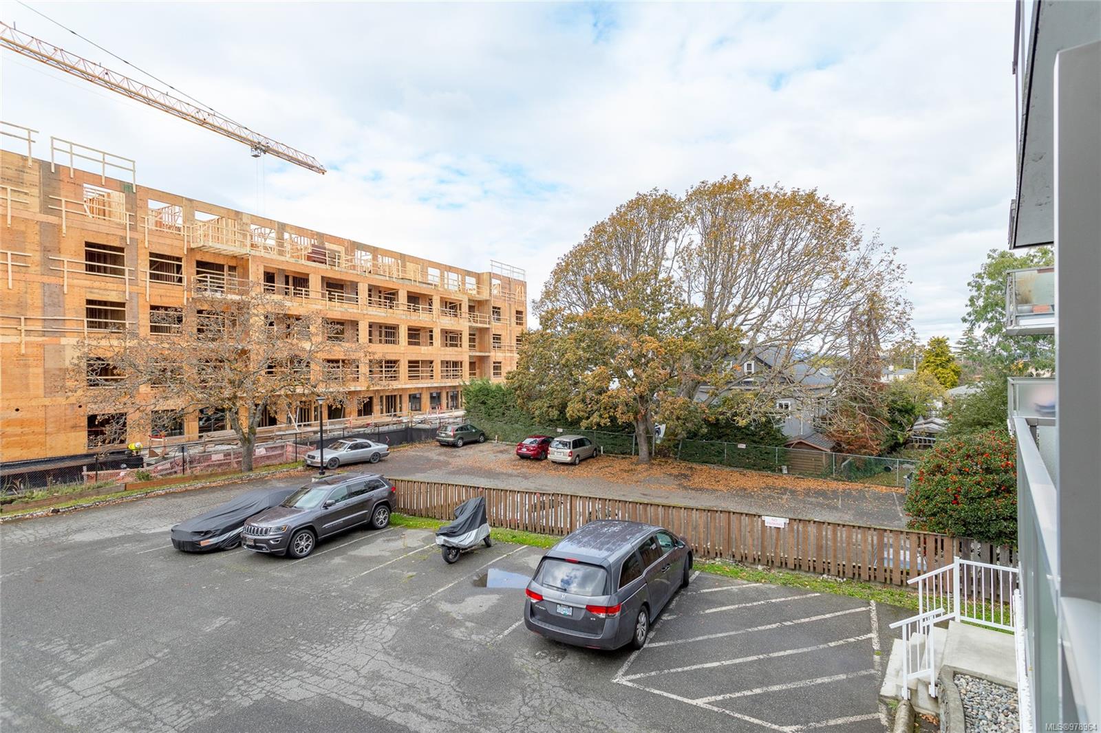 848 Esquimalt Rd Unit: 105