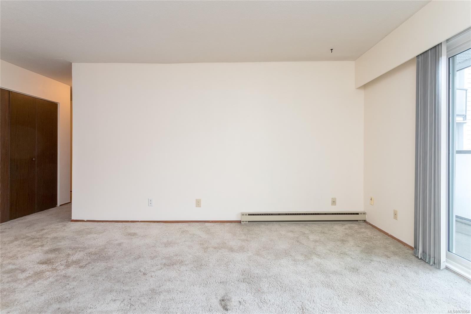 848 Esquimalt Rd Unit: 105