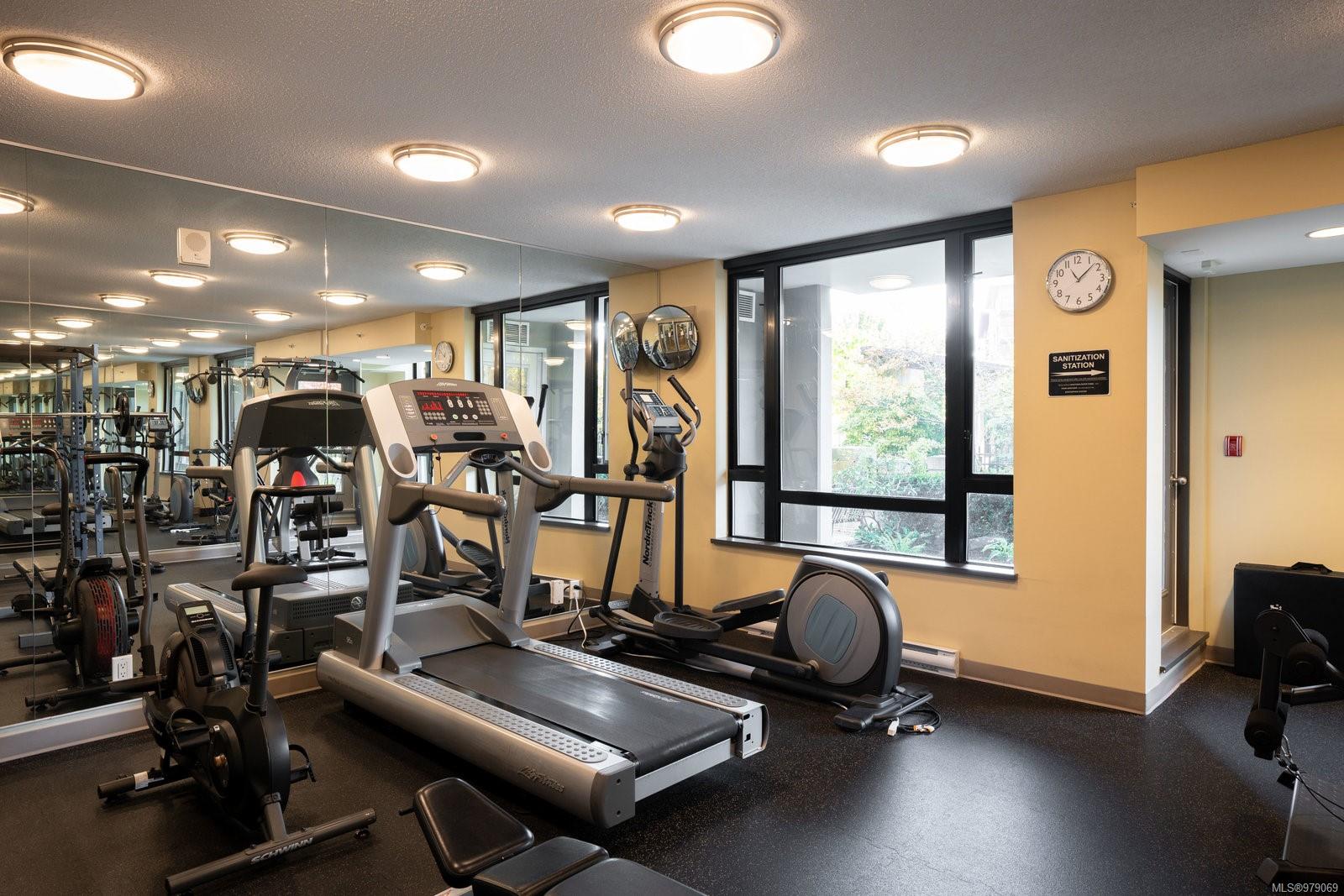 751 Fairfield Rd # 402