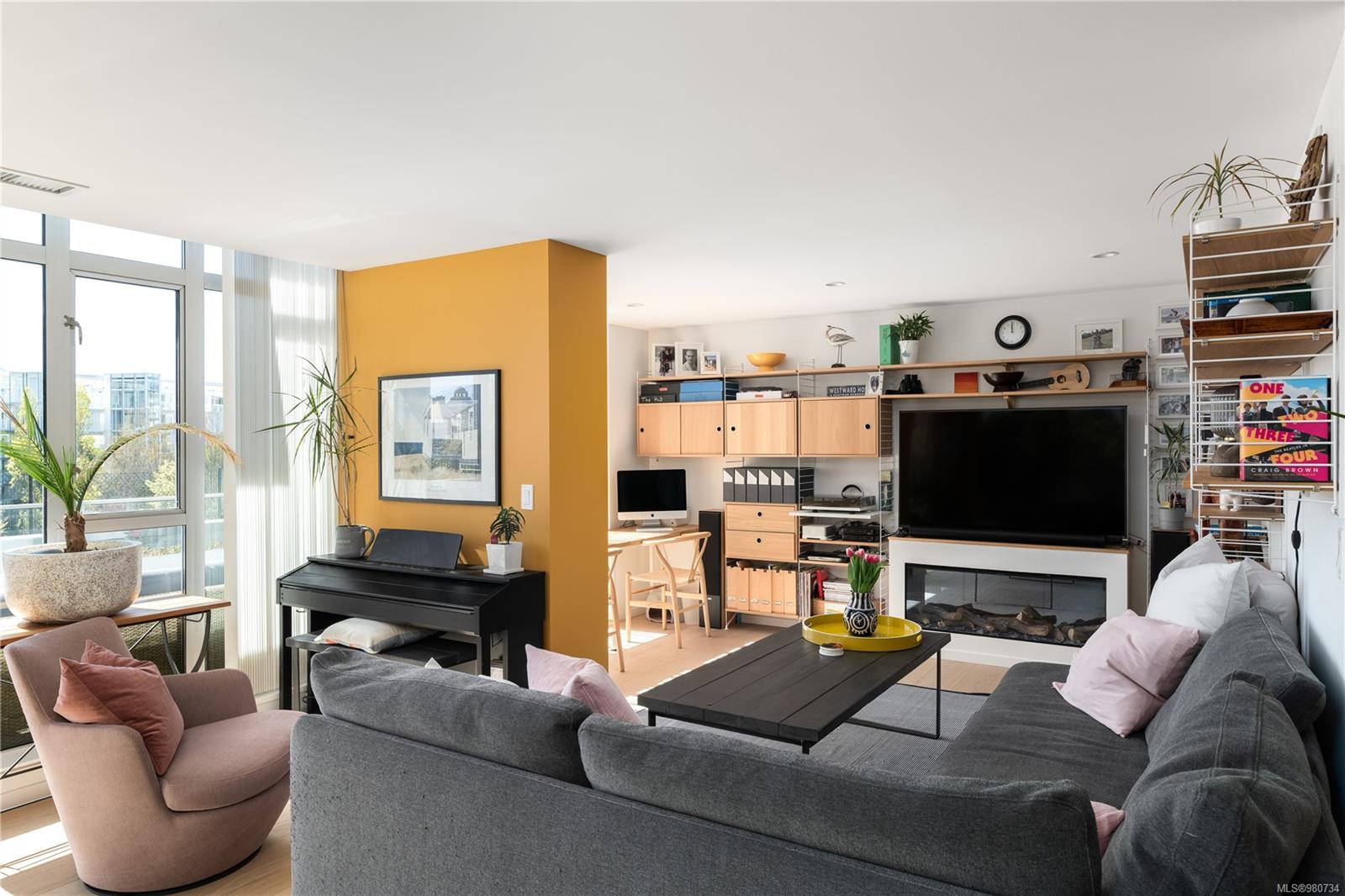 100 Saghalie Rd Unit: TH3