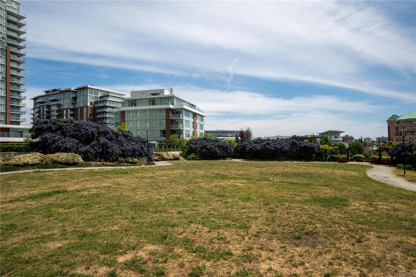 100 Saghalie Rd Unit: TH3