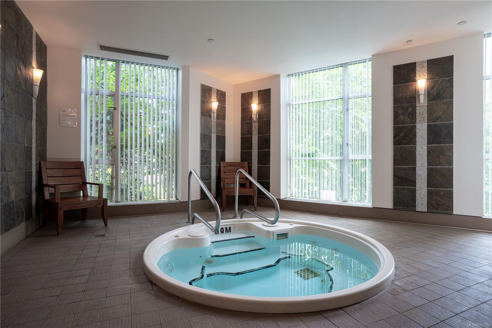 100 Saghalie Rd Unit: TH3