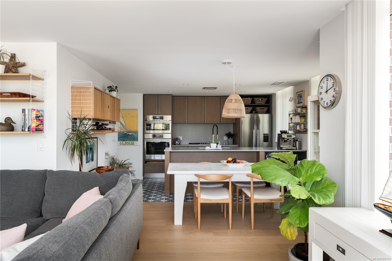 100 Saghalie Rd Unit: TH3