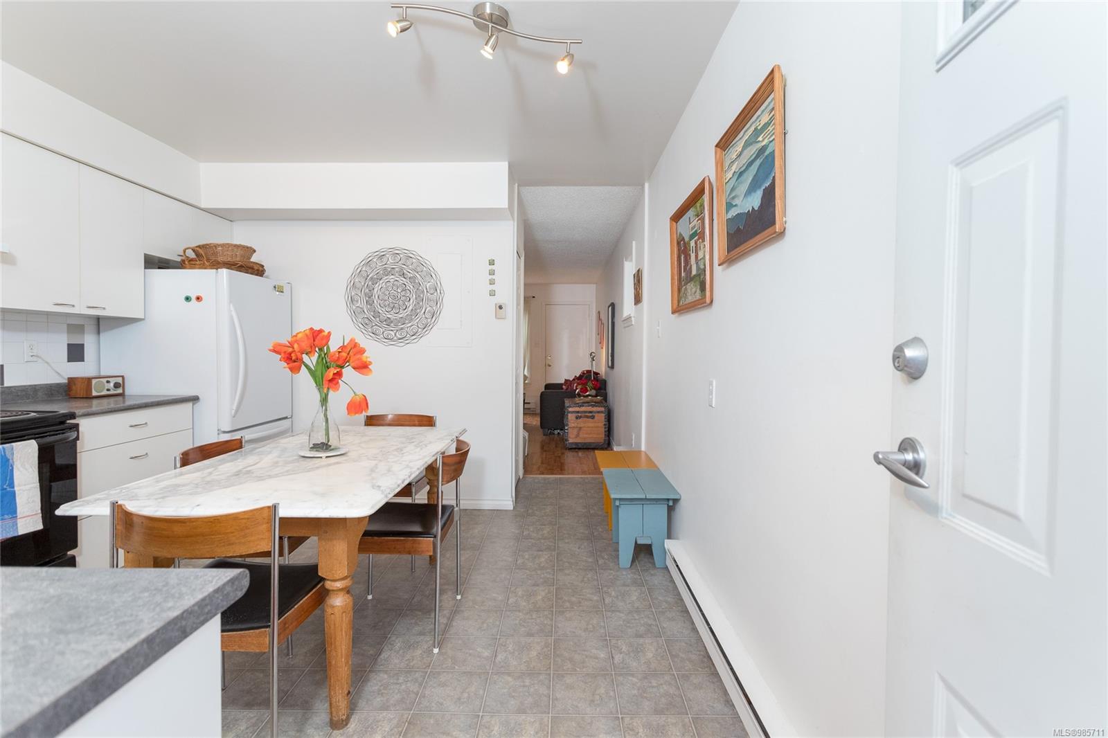 50 Montreal St # 9