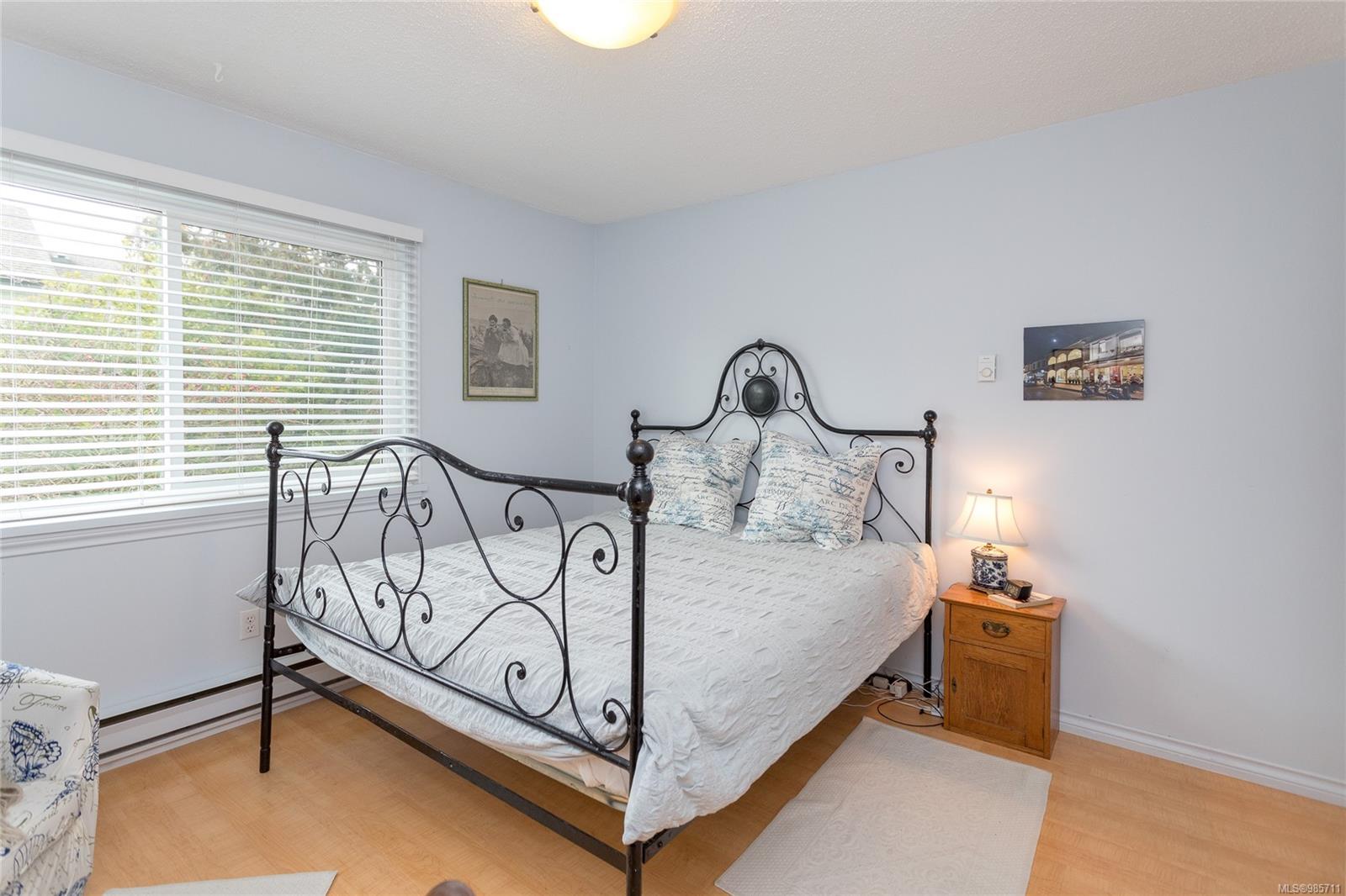 50 Montreal St # 9