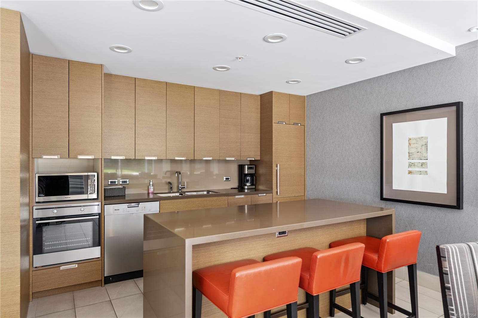 83 Saghalie Rd # 705