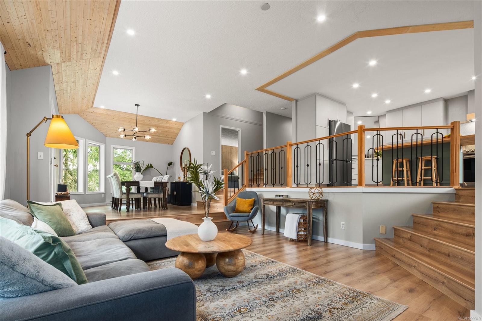 11 Pearce Pl
