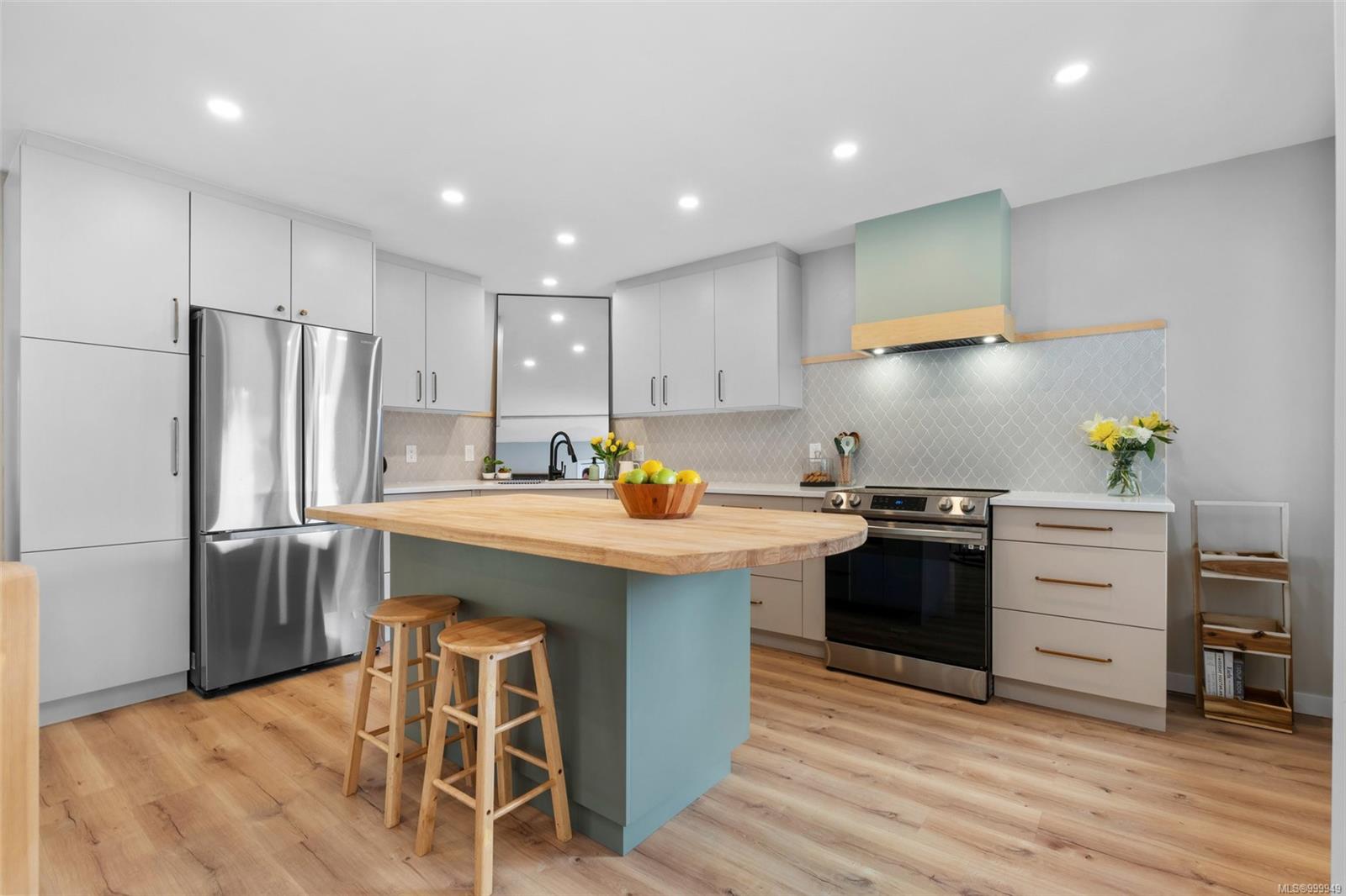 11 Pearce Pl