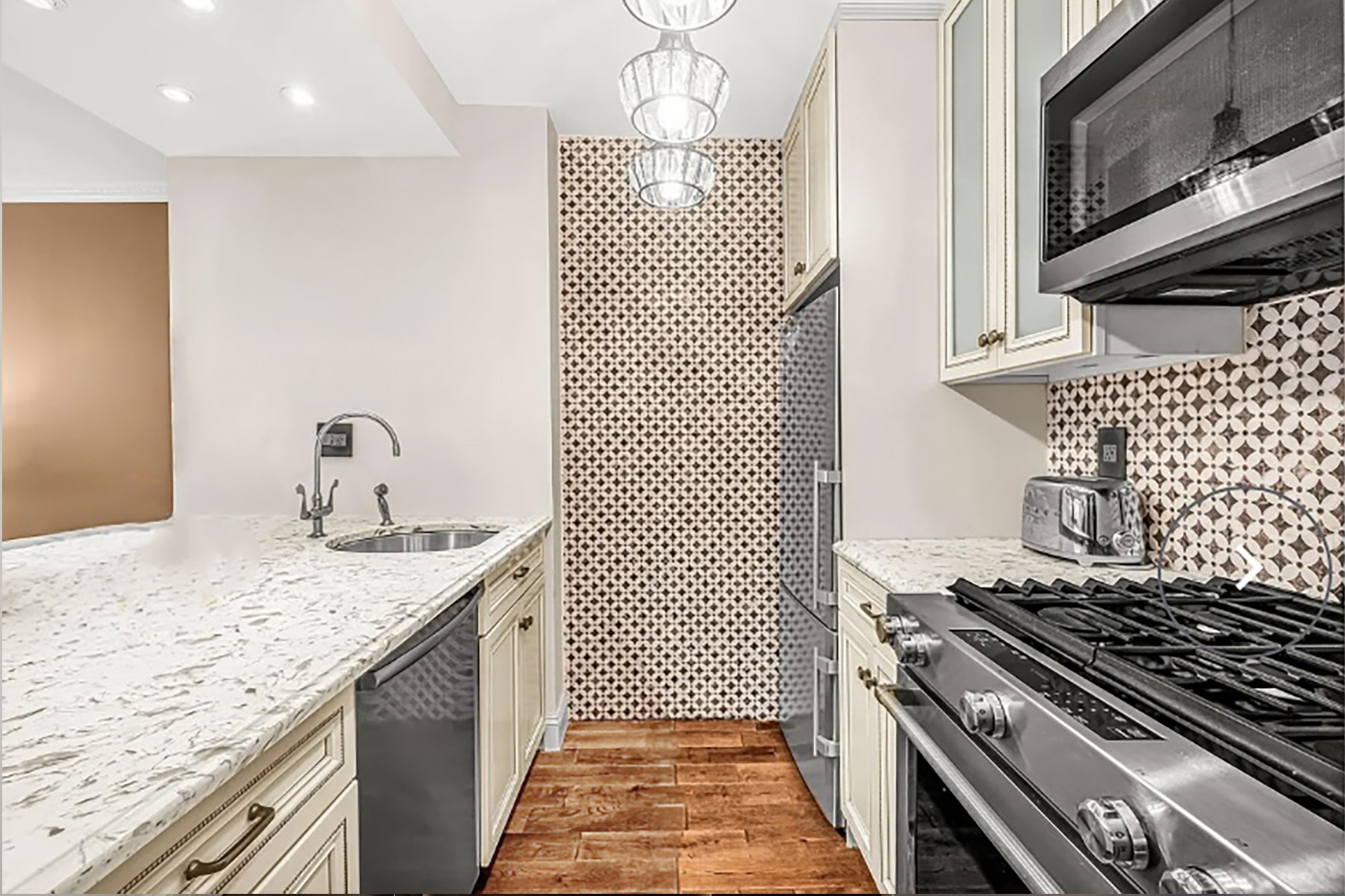 280 Park Avenue S 8D