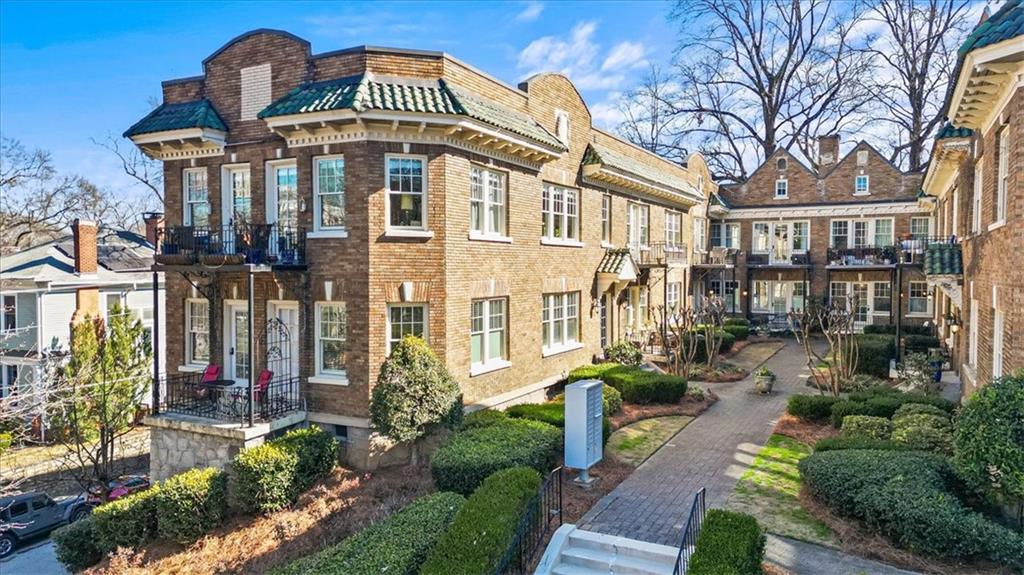 907 Piedmont Avenue NE Unit 15