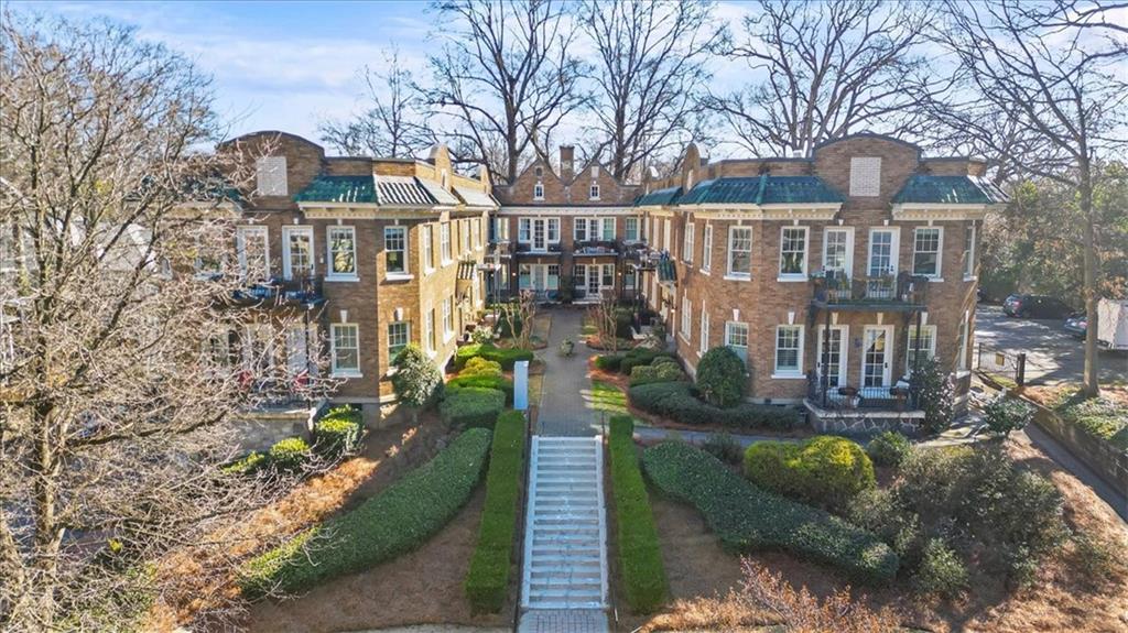 907 Piedmont Avenue NE Unit 15