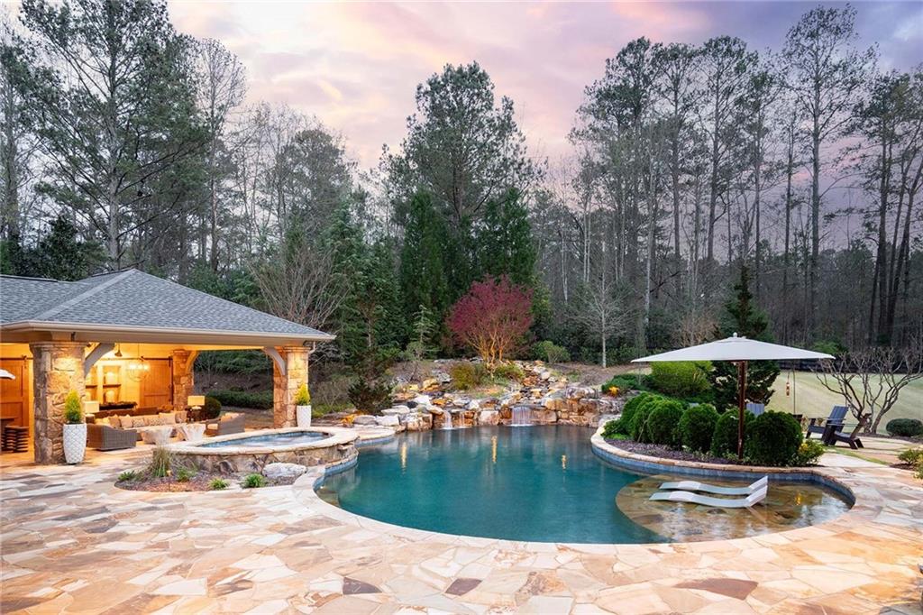 835 Foxhollow Run