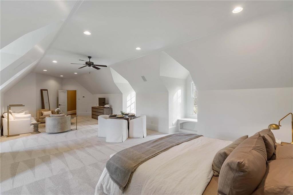 835 Foxhollow Run