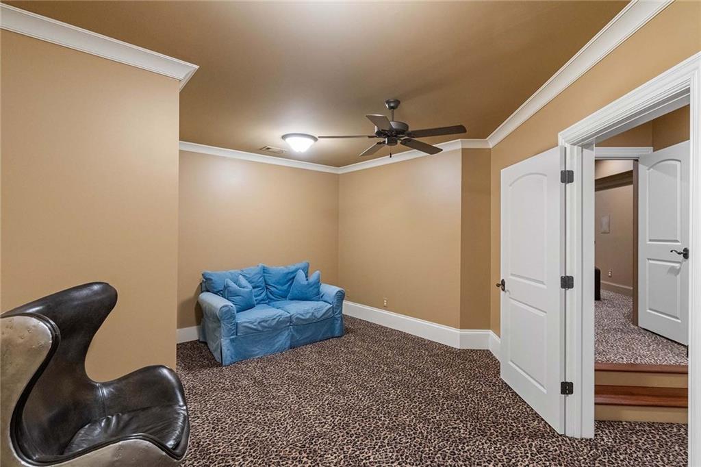835 Foxhollow Run
