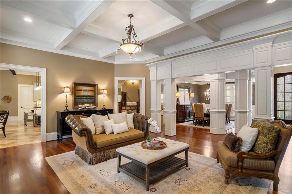 835 Foxhollow Run