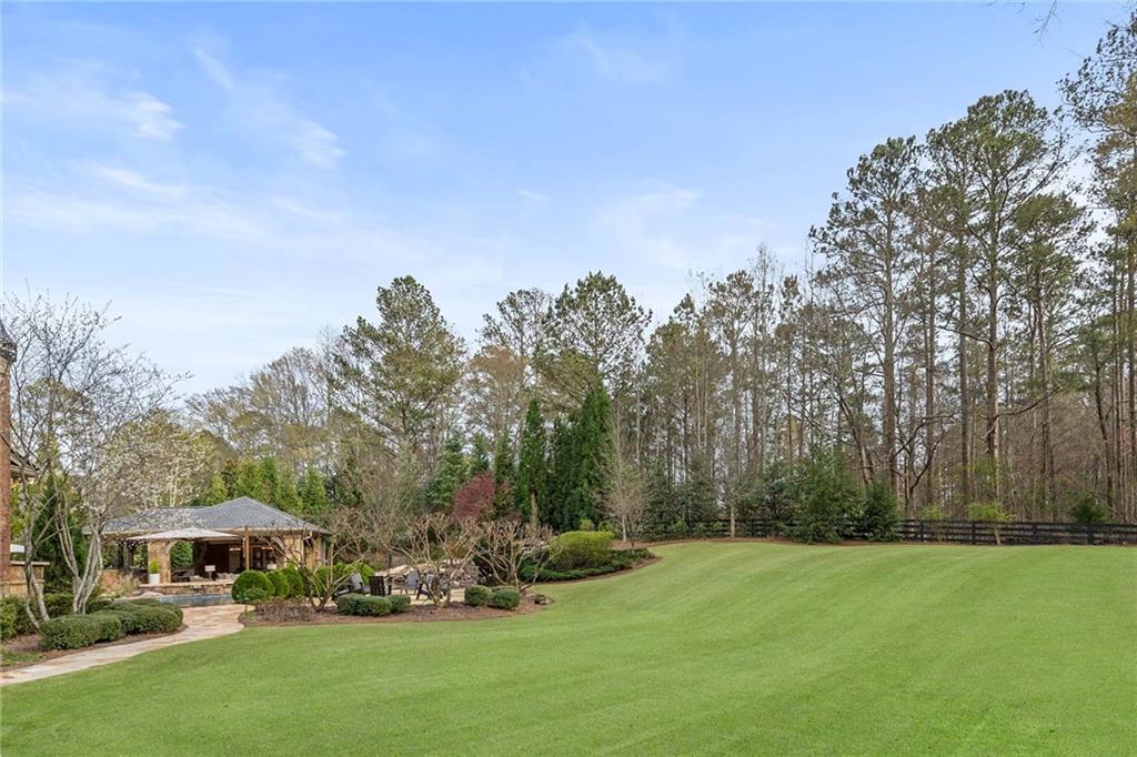 835 Foxhollow Run