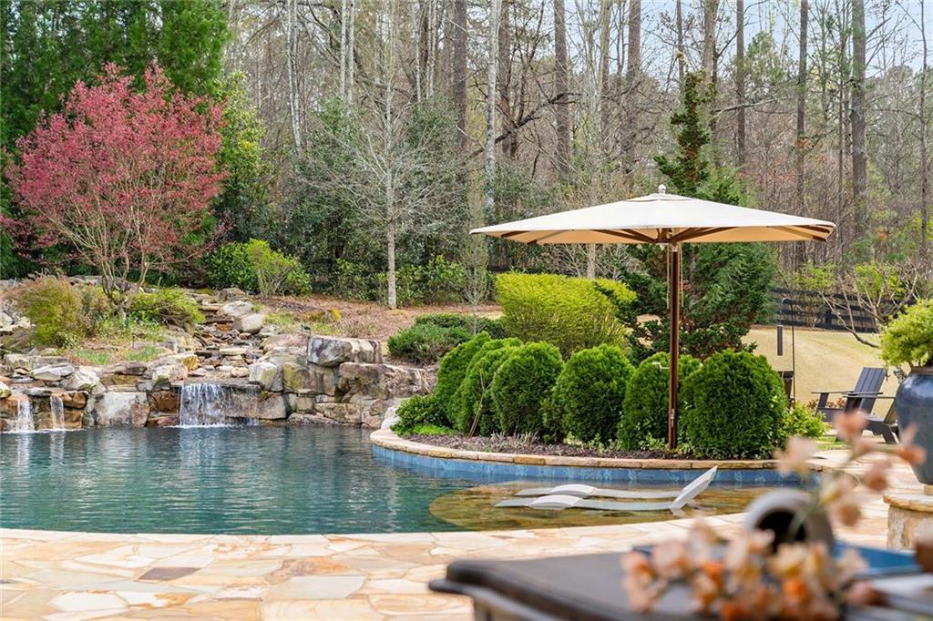 835 Foxhollow Run