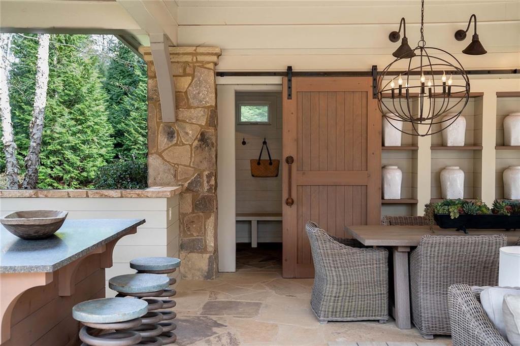 835 Foxhollow Run