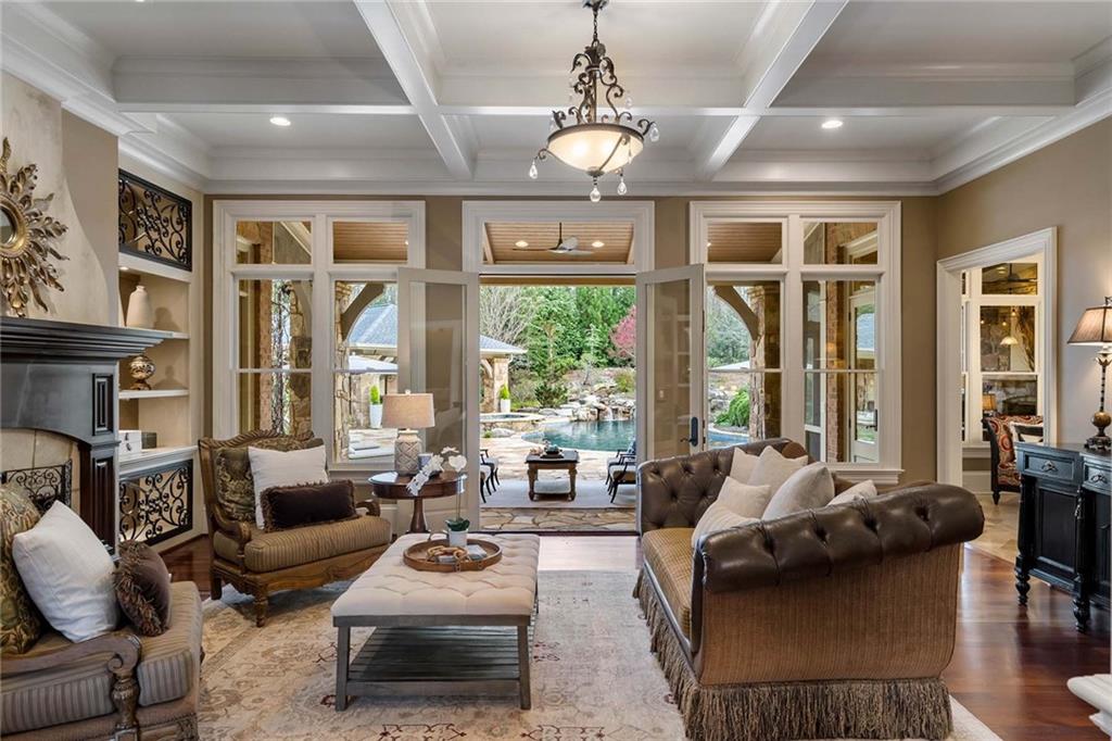 835 Foxhollow Run