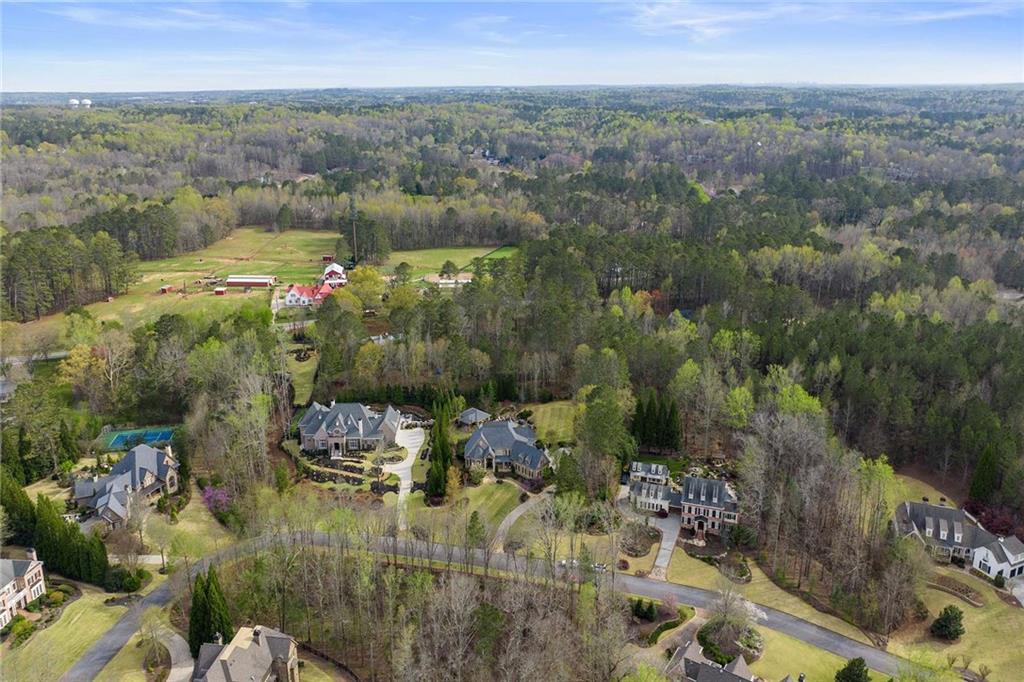 835 Foxhollow Run